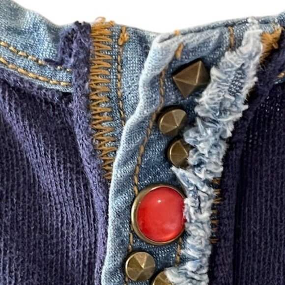 We The Free People Women Top Dallas Henley High Low Raw Hem Blue Stone Buttons S - Picture 5 of 14